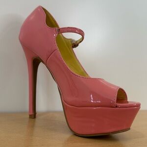 Elegant Pink Peep-Toe Platform Heels